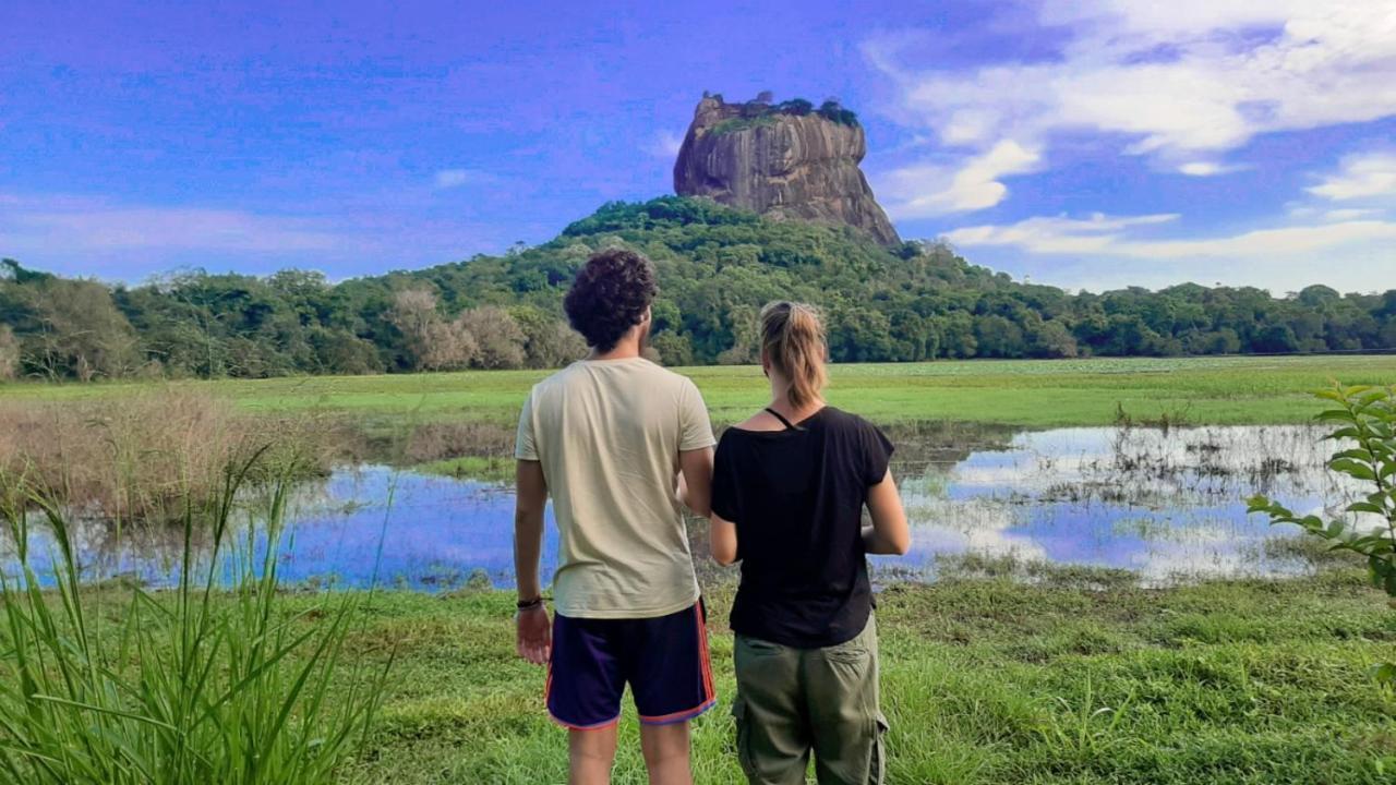 New Peacock Resort Dambulla Bagian luar foto