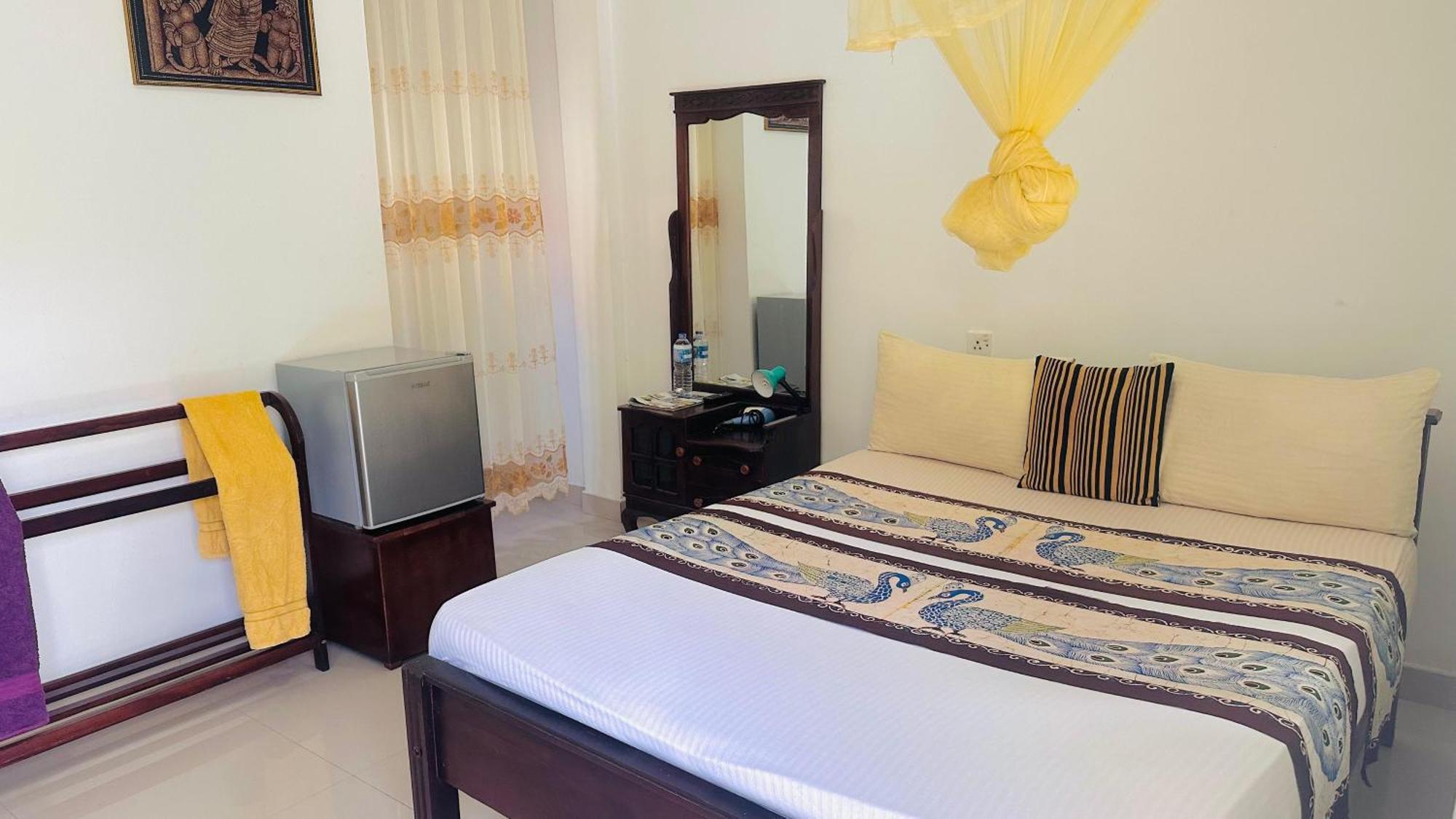 New Peacock Resort Dambulla Ruang foto